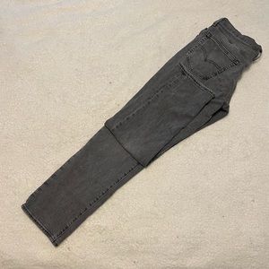 Grey Levi’s Jeans